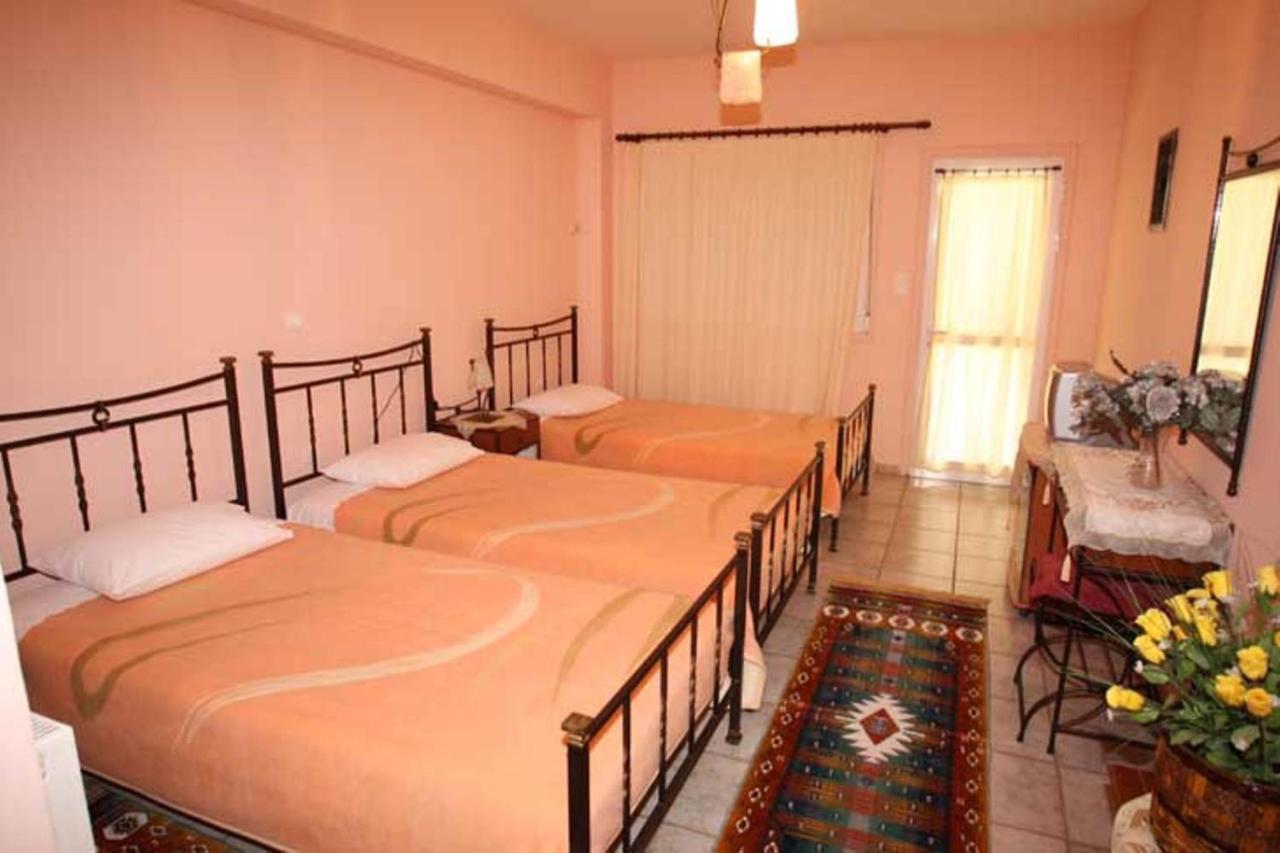 Filoxenia Hotel โคนิทซา ภายนอก รูปภาพ